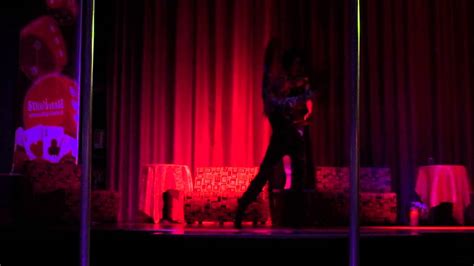 Striptease/Lapdance Find a prostitute Roscrea