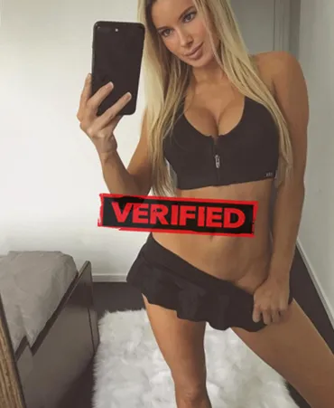 Britney Titten Sexuelle Massage Floridsdorf