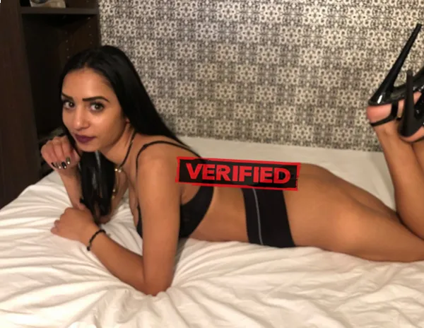 Beverly fucker Sexual massage Livani