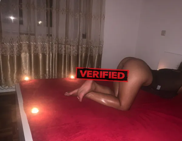 Annette ass Find a prostitute Szentendre
