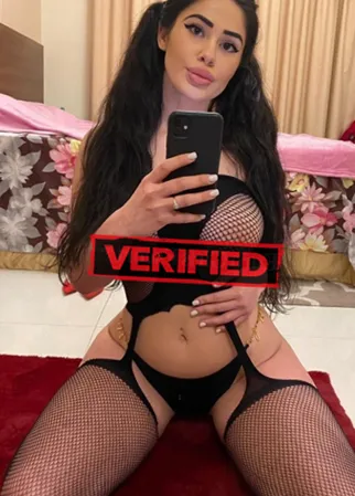Leah wetpussy Find a prostitute Camuy